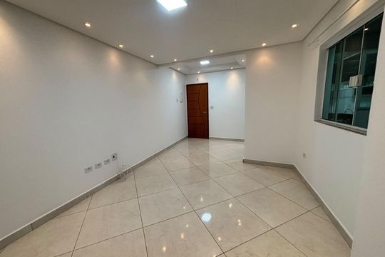 Apartamento para alugar com 2 quartos, 42m² em Parque das Nações, Santo André