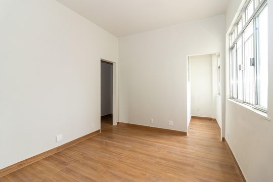 Apartamento para alugar com 2 quartos, 60m² em Bangu, Rio de Janeiro