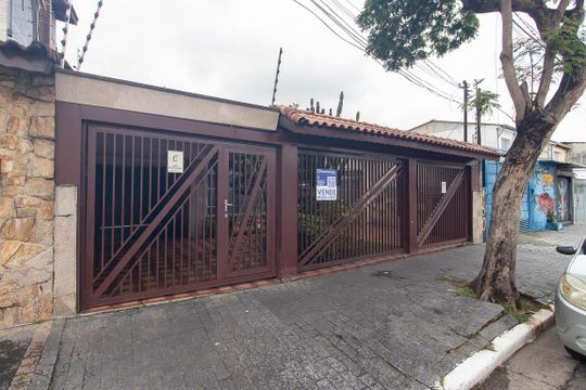 Fachada de casa à venda com 4 quartos, 370m² em Parque Edu Chaves, São Paulo
