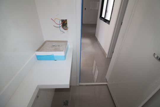 Banheiro de apartamento à venda com 2 quartos, 53m² em Jardim Sao Miguel, São Paulo