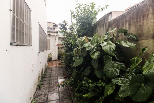 Quintal de casa à venda com 4 quartos, 181m² em Penha de França, São Paulo