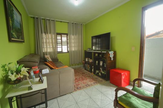 Casa à venda com 3 quartos, 185m² em Alves Dias, São Bernardo do Campo