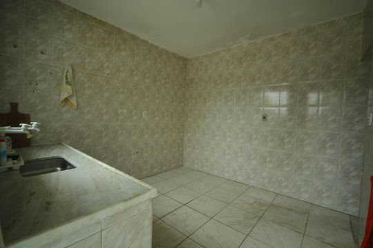 Cozinha da Edícula  de casa à venda com 3 quartos, 185m² em Alves Dias, São Bernardo do Campo