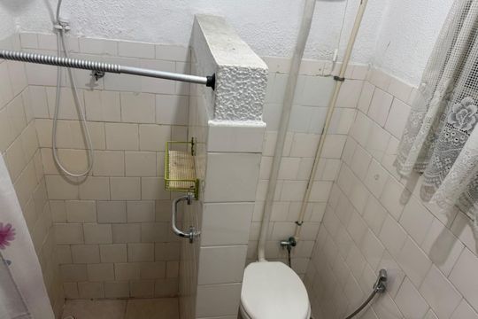 Banheiro de casa à venda com 2 quartos, 100m² em Portuguesa, Rio de Janeiro
