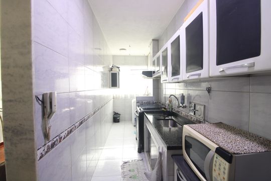 Cozinha de apartamento para alugar com 2 quartos, 75m² em Taquara, Rio de Janeiro