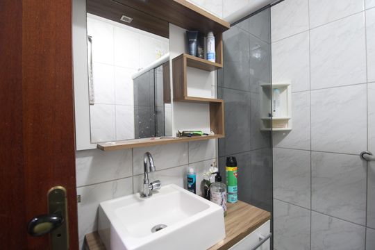 Banheiro de apartamento para alugar com 2 quartos, 75m² em Taquara, Rio de Janeiro