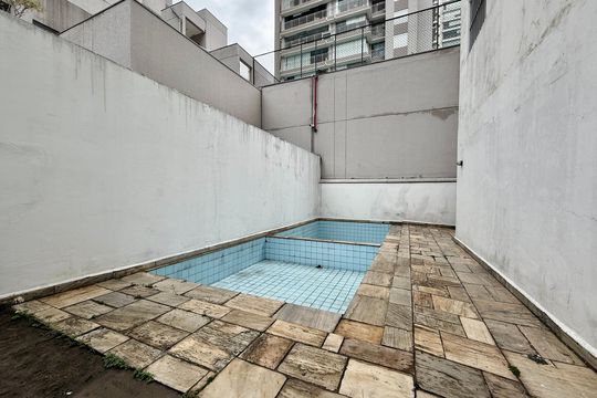 Piscina  de apartamento à venda com 2 quartos, 75m² em Santo Amaro, São Paulo