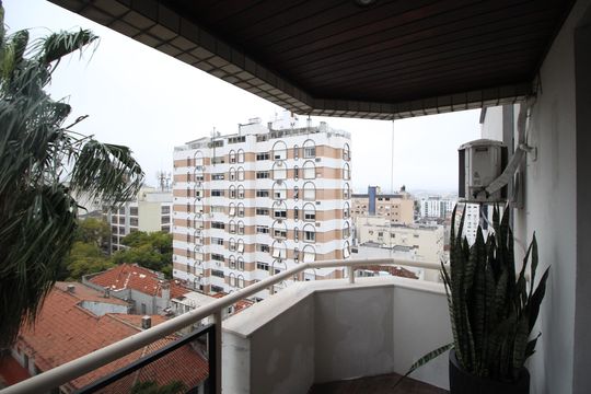 Sacada de apartamento para alugar com 1 quarto, 43m² em Independência, Porto Alegre