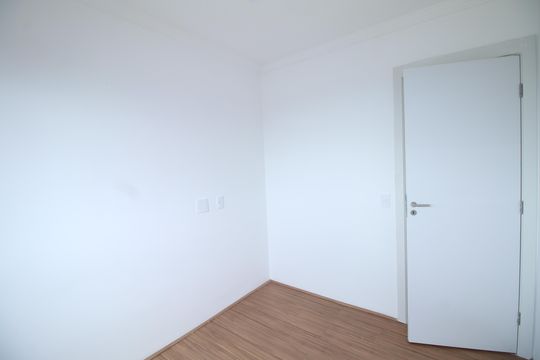 Quarto 1 de apartamento para alugar com 2 quartos, 48m² em Vista Alegre, Rio de Janeiro