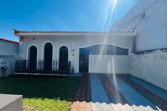 Casa para alugar com 3 quartos, 161m² em Parque Taquaral, Campinas