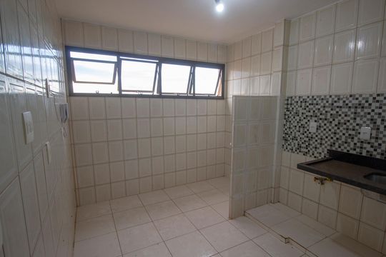 Apartamento à venda com 2 quartos, 55m² em Qnn 11, Brasília