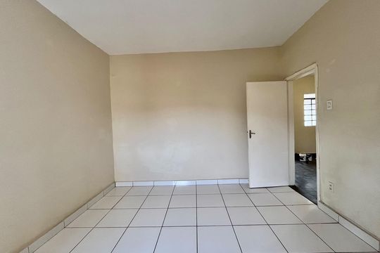 Quarto 1 de casa para alugar com 3 quartos, 80m² em Jardim Leonor, Campinas