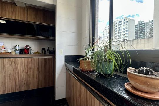 Apartamento à venda com 3 quartos, 111m² em Buritis, Belo Horizonte
