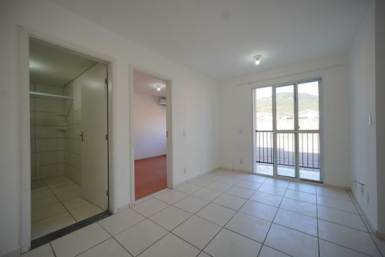 Apartamento para alugar com 1 quarto, 49m² em Vargem do Bom Jesus, Florianópolis