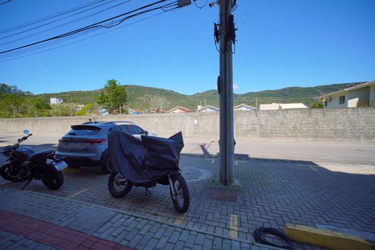 Vista do Quarto  de apartamento para alugar com 1 quarto, 49m² em Vargem do Bom Jesus, Florianópolis