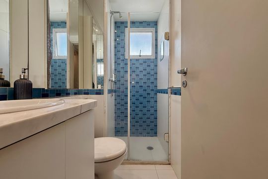 Banheiro Social  de apartamento à venda com 2 quartos, 117m² em Jardim Aeroporto, São Paulo