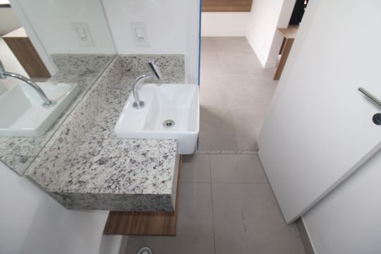 Banheiro de apartamento para alugar com 2 quartos, 35m² em Santana, São Paulo