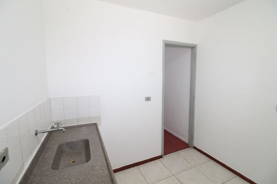 Cozinha de casa para alugar com 2 quartos, 85m² em Conjunto Residencial Trinta E Um de Marco, São José dos Campos