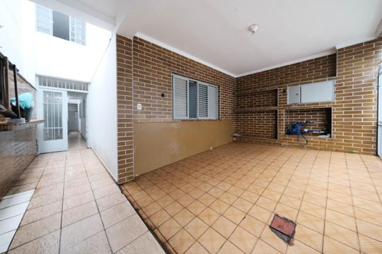 Garagem de casa para alugar com 2 quartos, 160m² em Jardim Ponte Rasa, São Paulo