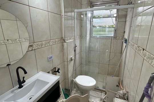 Banheiro de apartamento para alugar com 1 quarto, 50m² em Centro, São Vicente