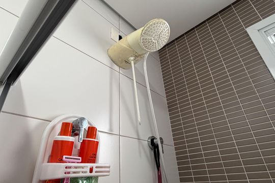 Banheiro da Suíte de apartamento para alugar com 1 quarto, 60m² em Aparecida, Santos