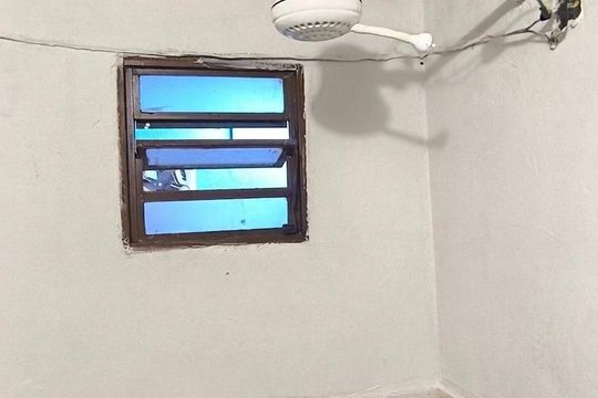 Banheiro de kitnet/studio para alugar com 1 quarto, 30m² em São Paulo, Belo Horizonte