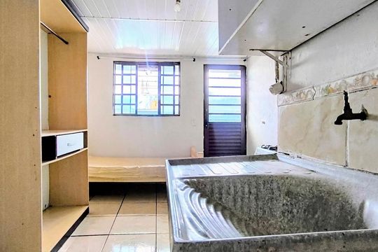 Área de serviço de kitnet/studio para alugar com 1 quarto, 30m² em São Paulo, Belo Horizonte