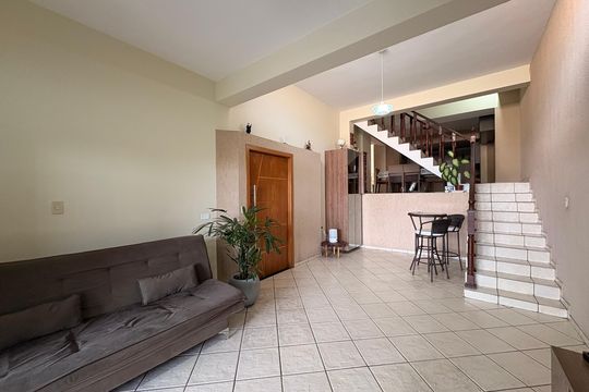 Casa à venda com 2 quartos, 203m² em Cidade São Jorge, Santo André