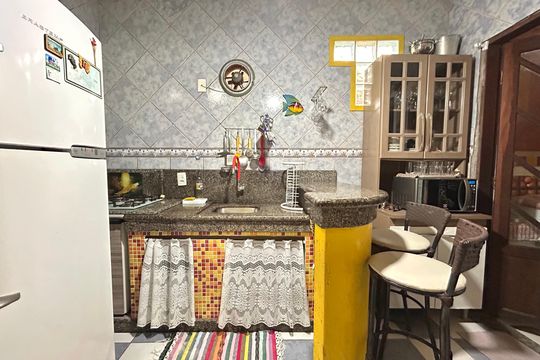Cozinha  de casa para alugar com 2 quartos, 60m² em Cacupé, Florianópolis