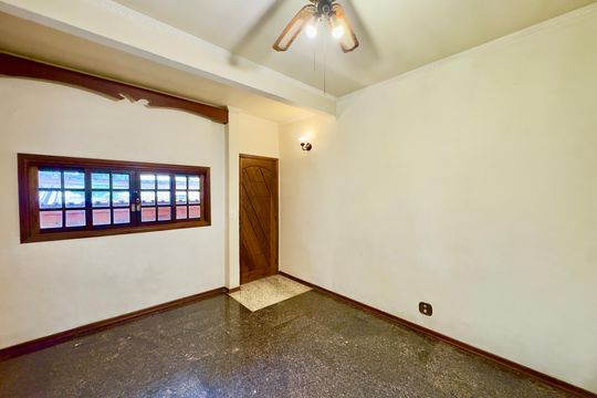 Casa para alugar com 3 quartos, 180m² em Vila Augusta, Guarulhos