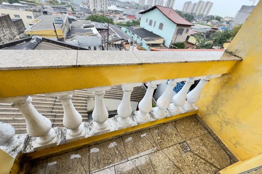 Sacada quarto 1 de casa para alugar com 3 quartos, 180m² em Vila Augusta, Guarulhos