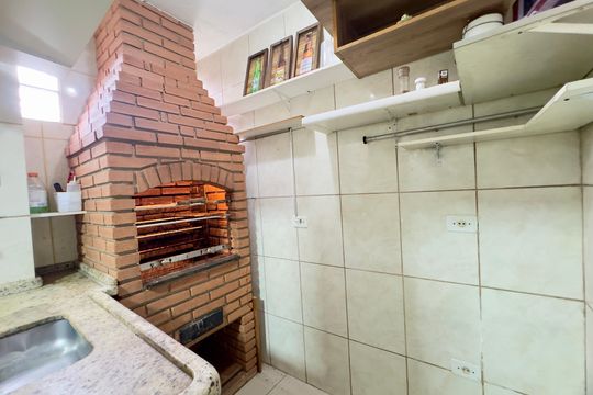 Churrasqueira de casa para alugar com 3 quartos, 180m² em Vila Augusta, Guarulhos