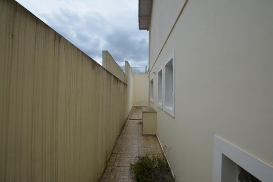 AREA DE SERVIÇO E QUINTAL  de casa para alugar com 3 quartos, 164m² em Jardim Ester, São Paulo