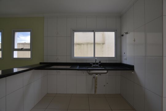 Casa à venda com 3 quartos, 164m² em Jardim Ester, São Paulo