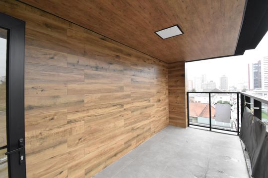 Sacada de apartamento à venda com 1 quarto, 60m² em Centro, Curitiba