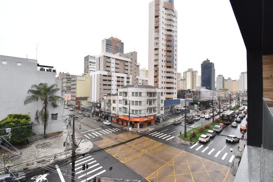 Vista da Sacada de apartamento à venda com 1 quarto, 60m² em Centro, Curitiba