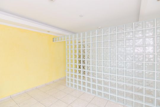 Casa para alugar com 2 quartos, 100m² em Jardim Aida, Guarulhos