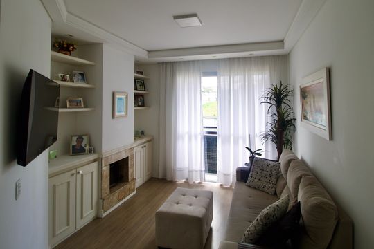 Apartamento à venda com 2 quartos, 64m² em Cristo Rei, Curitiba