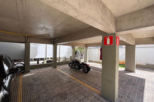 Garagem de apartamento à venda com 3 quartos, 65m² em Ouro Preto, Belo Horizonte