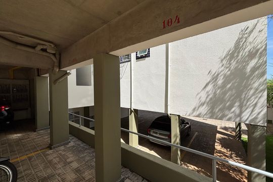 Garagem de apartamento à venda com 3 quartos, 65m² em Ouro Preto, Belo Horizonte