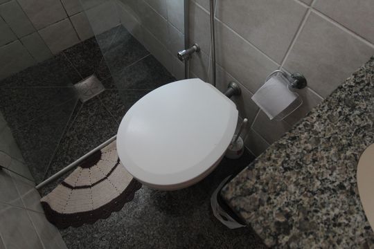 Banheiro da Suite de apartamento à venda com 3 quartos, 65m² em Ouro Preto, Belo Horizonte
