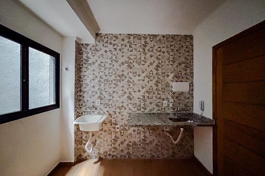Cozinha de apartamento para alugar com 1 quarto, 36m² em Vila Carrão, São Paulo
