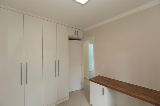 QUARTO Nº 2 de apartamento para alugar com 3 quartos, 82m² em Jardim Santa Genebra, Campinas