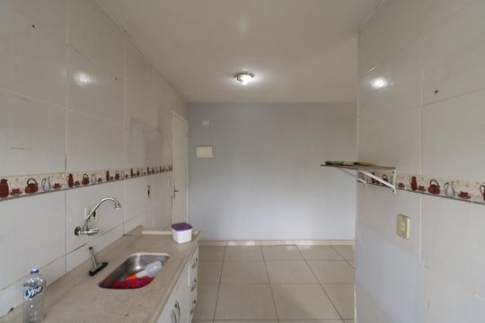 Cozinha e Área de Serviço de apartamento para alugar com 2 quartos, 53m² em Casa Grande, Diadema