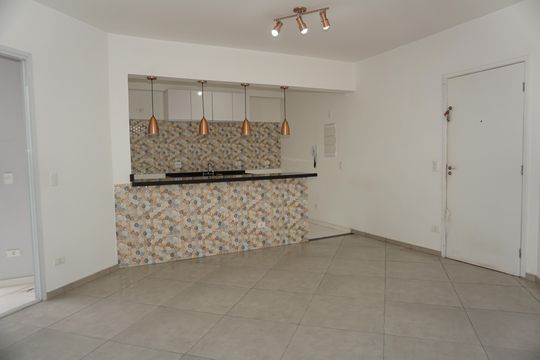 Sala de apartamento para alugar com 2 quartos, 82m² em Jardim Branca Flor, Embu das Artes