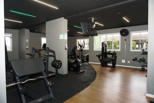 Área comum - Academia de apartamento para alugar com 2 quartos, 82m² em Jardim Branca Flor, Embu das Artes