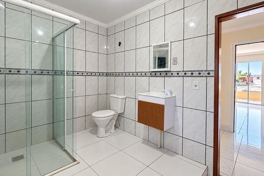Banheiro de casa para alugar com 4 quartos, 240m² em Jardim Eldorado, Palhoça