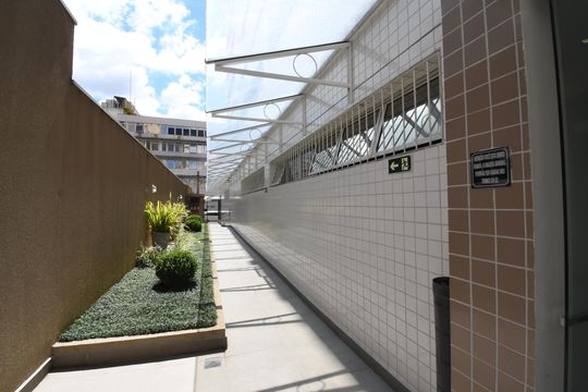 Área comum de kitnet/studio para alugar com 1 quarto, 56m² em Centro, Curitiba