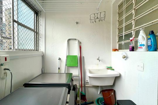 Área de Serviço de apartamento à venda com 2 quartos, 105m² em Jardim Paulista, São Paulo