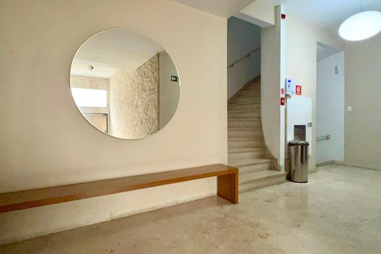 Hall de entrada de apartamento à venda com 2 quartos, 105m² em Jardim Paulista, São Paulo